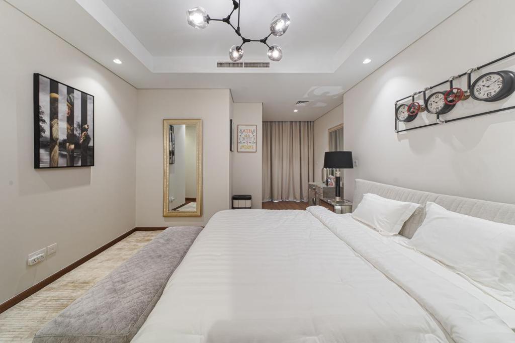 Paramount Midtown Luxury 2 Bedroom With Full Burj-Khalifa View Дубай Екстериор снимка